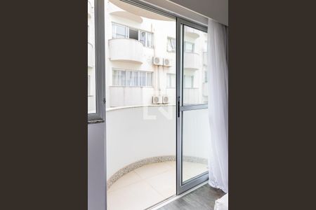 Varanda de apartamento para alugar com 1 quarto, 34m² em Pampulha, Belo Horizonte