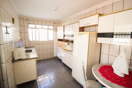 Casa à venda com 292m², 4 quartos e 2 vagasCozinha