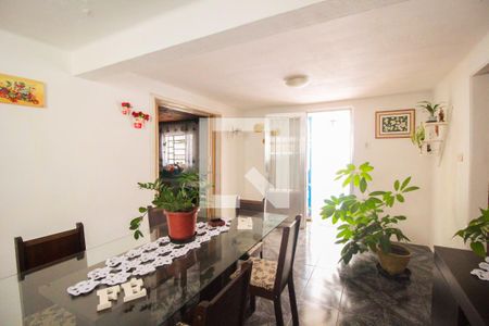 Casa à venda com 292m², 4 quartos e 2 vagasSala 2