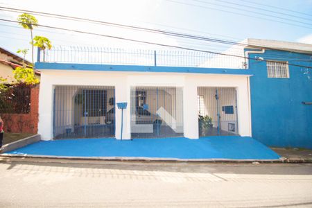 Casa à venda com 292m², 4 quartos e 2 vagasFachada