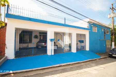 Casa à venda com 292m², 4 quartos e 2 vagasFachada