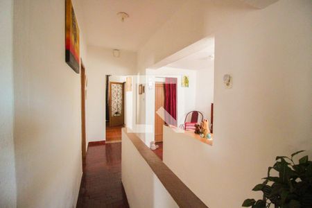 Casa à venda com 292m², 4 quartos e 2 vagasDetalhe