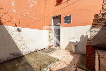 Casa à venda com 300m², 3 quartos e 2 vagas Casa à venda com 300m², 3 quartos e 2 vagasÁrea de Serviço