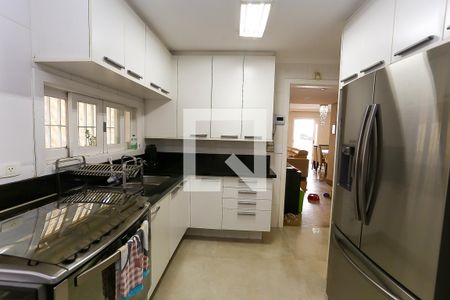 Casa à venda com 370m², 3 quartos e 3 vagas Casa à venda com 370m², 3 quartos e 3 vagasCozinha