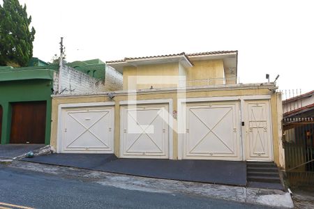 Casa à venda com 370m², 3 quartos e 3 vagas Casa à venda com 370m², 3 quartos e 3 vagasFachada do Condomínio