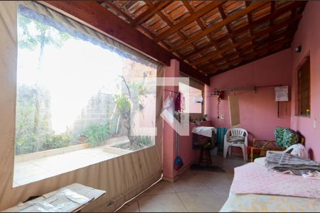 Casa à venda com 125m², 2 quartos e 1 vagaÁrea de Serviço