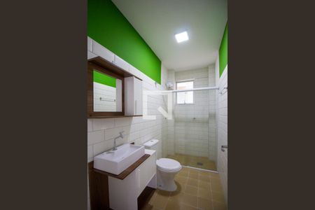 Banheiro 01 de apartamento para alugar com 3 quartos, 75m² em Saco dos Limões, Florianópolis