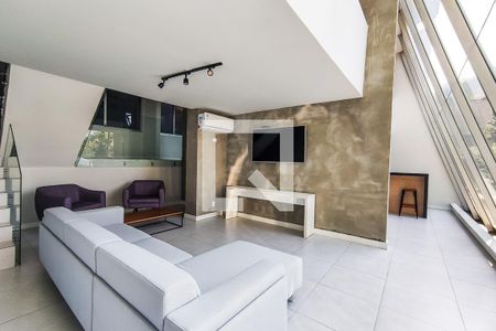 Apartamento à venda com 45m², 1 quarto e 1 vaga Apartamento à venda com 45m², 1 quarto e 1 vagaÁrea Comum - Salão de Festas