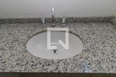 Casa à venda com 180m², 5 quartos e 2 vagasBanheiro da Suíte