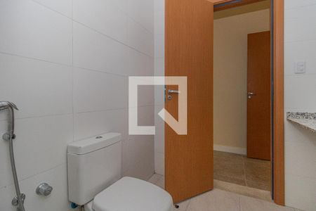 Casa à venda com 180m², 5 quartos e 2 vagasBanheiro da Suíte