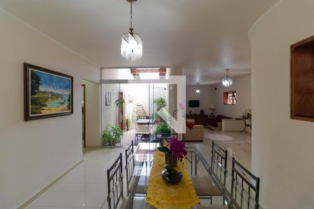 Sal de casa à venda com 3 quartos, 240m² em Jardim Eulina, Campinas