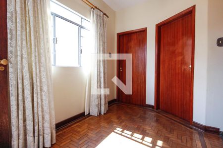 Casa à venda com 245m², 2 quartos e 4 vagasHall