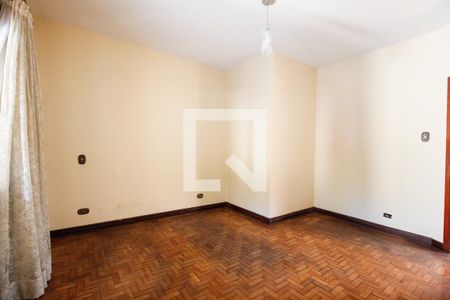 Casa à venda com 245m², 2 quartos e 4 vagasQuarto 2