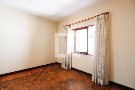 Casa à venda com 245m², 2 quartos e 4 vagasQuarto 2