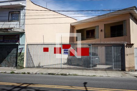 Casa à venda com 245m², 2 quartos e 4 vagasFachada