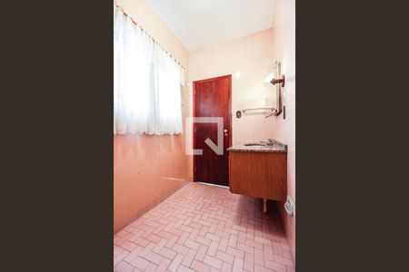 Casa à venda com 245m², 2 quartos e 4 vagasBanheiro