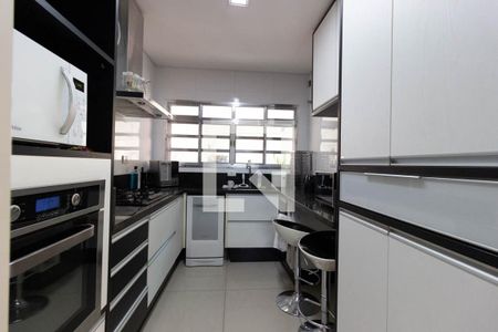 Casa à venda com 255m², 3 quartos e 3 vagasCozinha