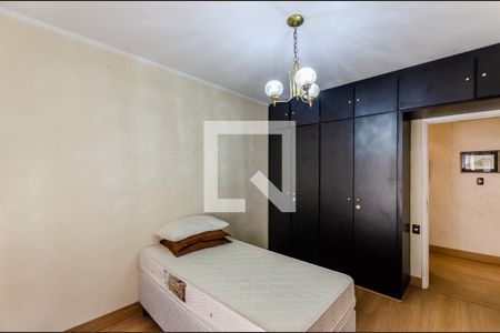 Apartamento para alugar com 224m², 4 quartos e 2 vagas Apartamento para alugar com 224m², 4 quartos e 2 vagasQuarto 2