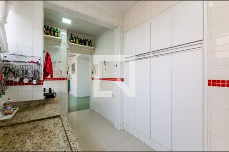 Apartamento para alugar com 224m², 4 quartos e 2 vagas Apartamento para alugar com 224m², 4 quartos e 2 vagasCozinha