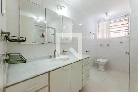 Apartamento para alugar com 224m², 4 quartos e 2 vagas Apartamento para alugar com 224m², 4 quartos e 2 vagasBanheiro