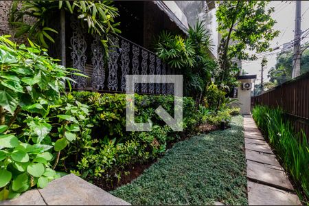 Apartamento para alugar com 224m², 4 quartos e 2 vagas Apartamento para alugar com 224m², 4 quartos e 2 vagasJardim