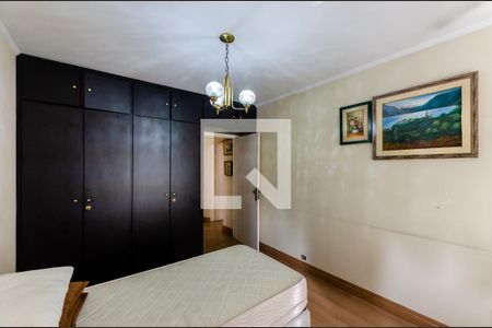 Apartamento para alugar com 224m², 4 quartos e 2 vagas Apartamento para alugar com 224m², 4 quartos e 2 vagasQuarto 2
