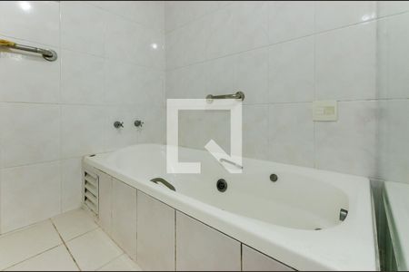 Apartamento para alugar com 224m², 4 quartos e 2 vagas Apartamento para alugar com 224m², 4 quartos e 2 vagasHidromassagem