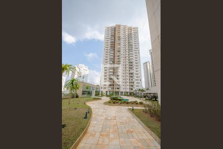 Apartamento para alugar com 72m², 2 quartos e 2 vagasFachada