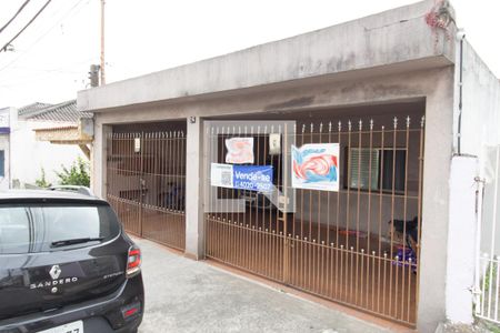 Casa à venda com 200m², 2 quartos e 2 vagasFachada