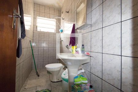 Casa à venda com 200m², 2 quartos e 2 vagasCasa 1 - Banheiro