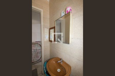 Casa à venda com 200m², 2 quartos e 2 vagasCasa 2 - Banheiro