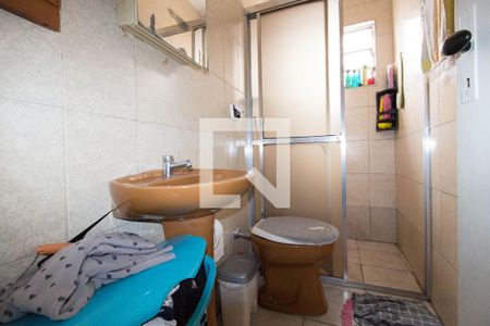 Casa à venda com 200m², 2 quartos e 2 vagasCasa 2 - Banheiro