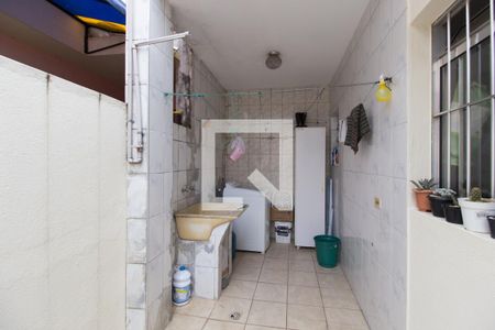 Casa à venda com 200m², 2 quartos e 2 vagasCasa 1 - Lavanderia