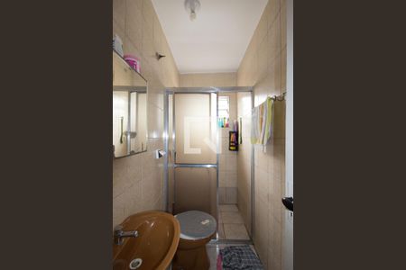 Casa à venda com 200m², 2 quartos e 2 vagasCasa 2 - Banheiro