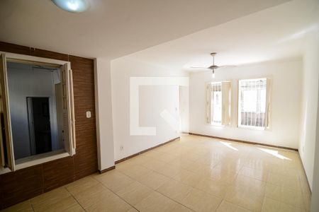 Sala de casa para alugar com 2 quartos, 120m² em São Cristóvão, Rio de Janeiro