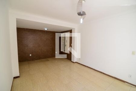 Sala de casa para alugar com 2 quartos, 120m² em São Cristóvão, Rio de Janeiro