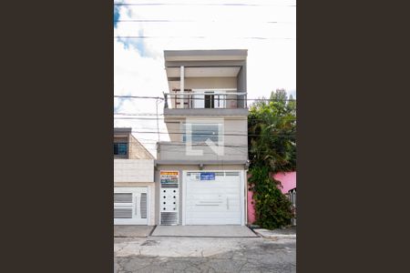 Casa de condomínio para alugar com 37m², 1 quarto e sem vaga Casa de condomínio para alugar com 37m², 1 quarto e sem vagaFachada