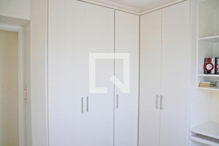 Apartamento à venda com 65m², 3 quartos e 1 vagaQuarto 2