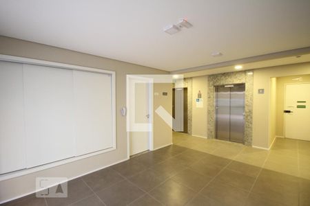 Studio à venda com 34m², 1 quarto e sem vaga Studio à venda com 34m², 1 quarto e sem vagaHall