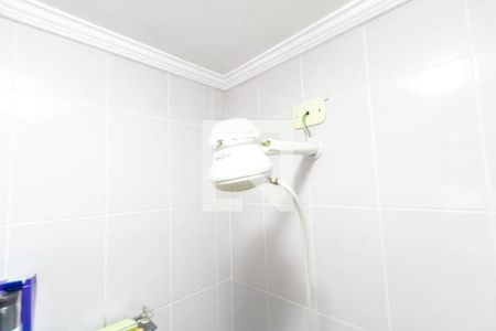 Banheiro da suíte de casa para alugar com 2 quartos, 62m² em Taboão, São Bernardo do Campo