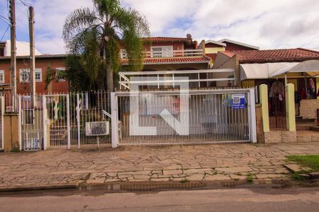 Casa à venda com 289m², 3 quartos e 8 vagasFachada