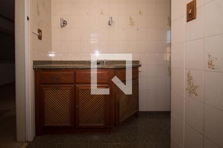 Casa à venda com 289m², 3 quartos e 8 vagasBanheiro