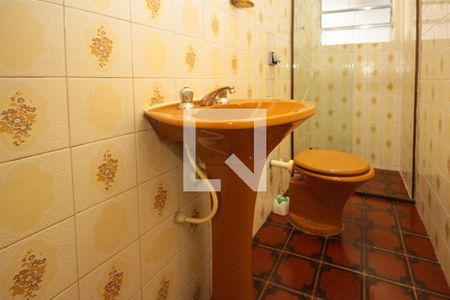 Banheiro de casa de condomínio para alugar com 1 quarto, 35m² em Vila Santa Clara, São Paulo