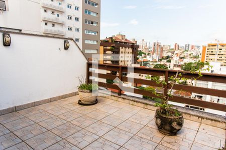 Apartamento à venda com 147m², 2 quartos e 2 vagas Apartamento à venda com 147m², 2 quartos e 2 vagasTerraço