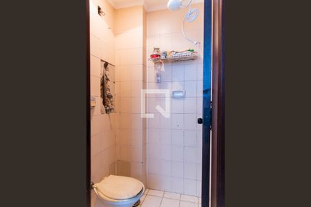 Apartamento à venda com 147m², 2 quartos e 2 vagas Apartamento à venda com 147m², 2 quartos e 2 vagasBanheiro de Serviço