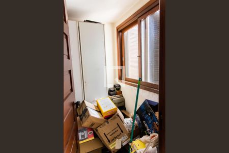 Apartamento à venda com 147m², 2 quartos e 2 vagas Apartamento à venda com 147m², 2 quartos e 2 vagasQuarto de Serviço