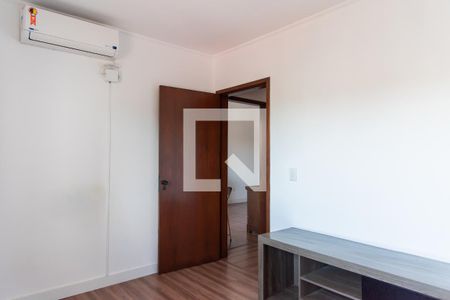 Quarto 1 de apartamento à venda com 2 quartos, 147m² em Bela Vista, Porto Alegre