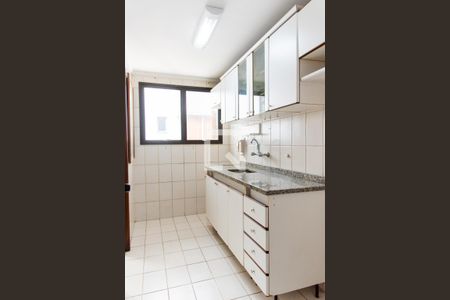 Apartamento à venda com 147m², 2 quartos e 2 vagas Apartamento à venda com 147m², 2 quartos e 2 vagasCozinha