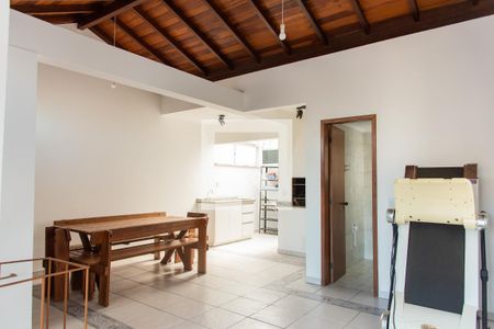 Apartamento à venda com 147m², 2 quartos e 2 vagas Apartamento à venda com 147m², 2 quartos e 2 vagasCobertura
