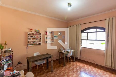 Casa à venda com 241m², 4 quartos e 2 vagasSuíte 1